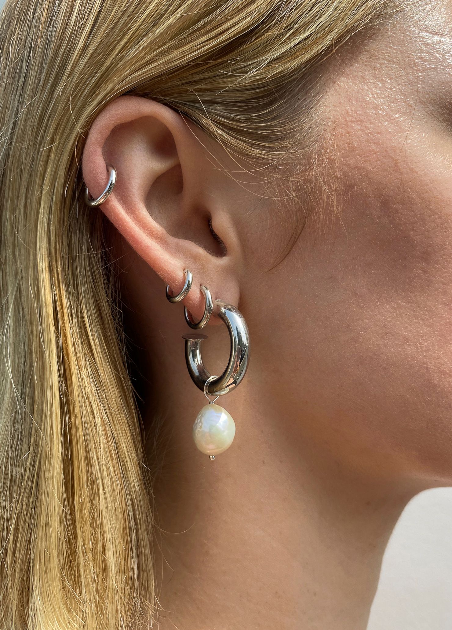 Chunky Silver Hoops - Pearl Mix & Match
